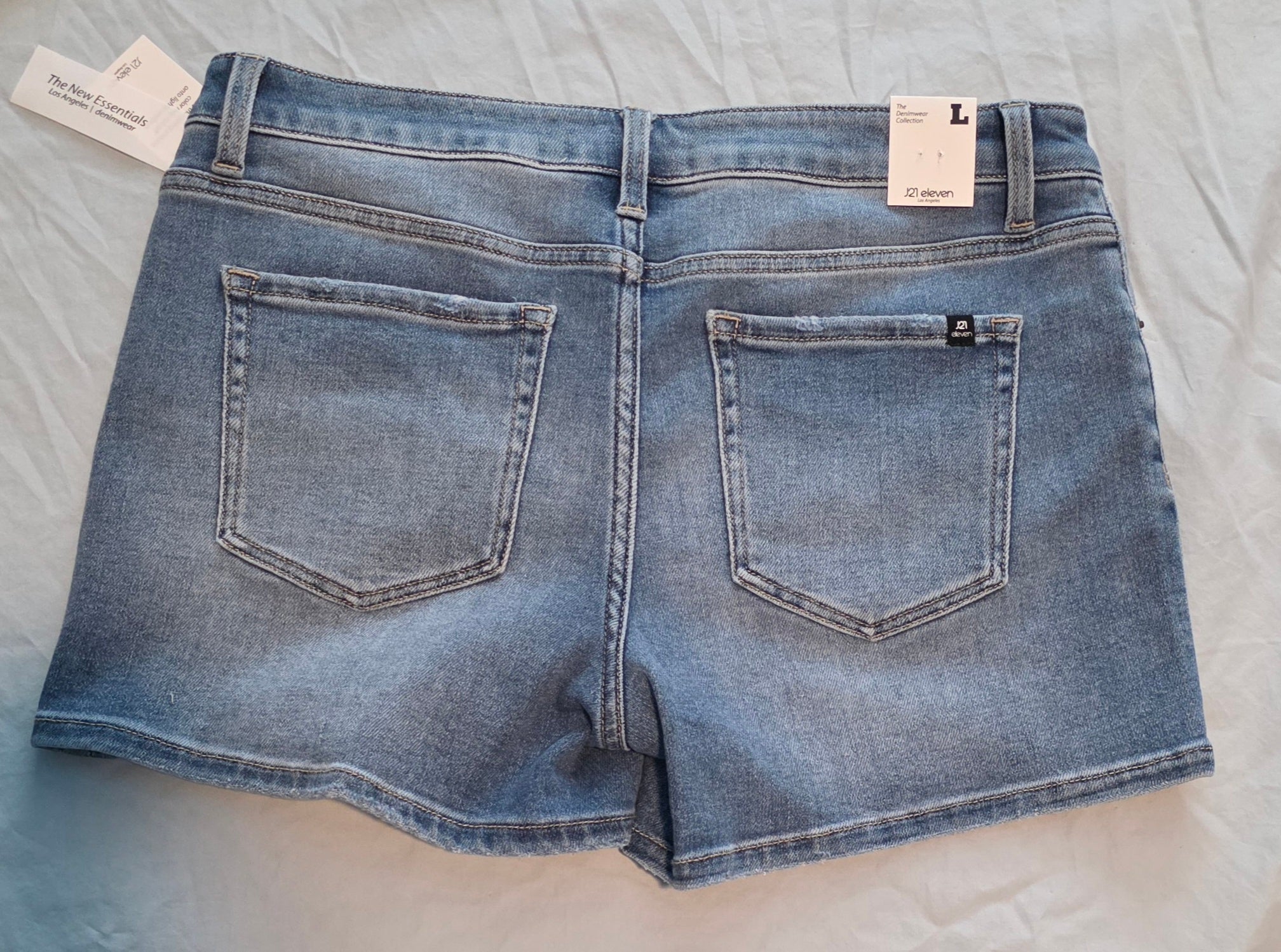 Medium-wash denim Shorts