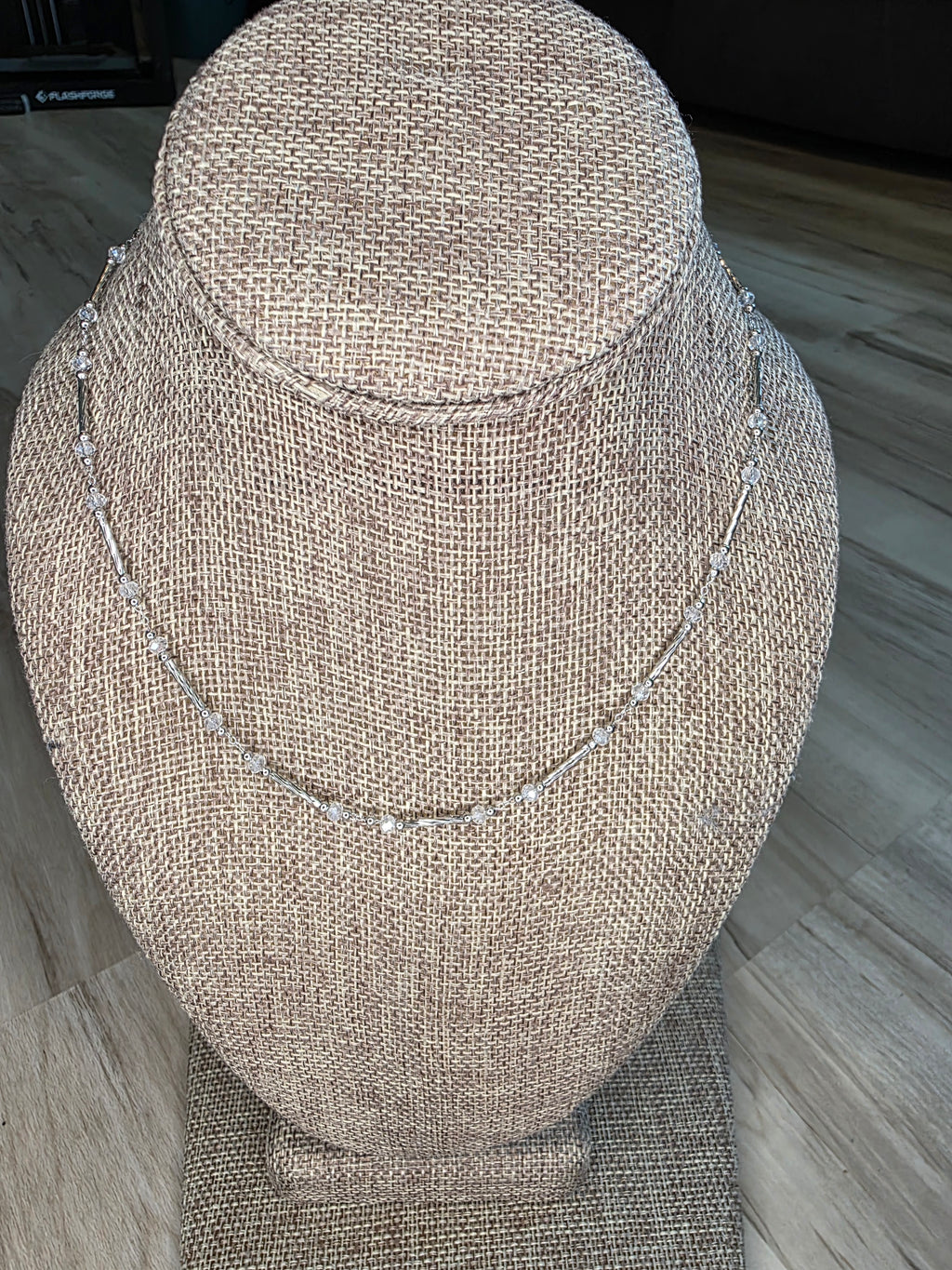 Silver bead/ bar necklace